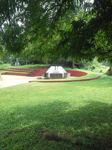 Salawa Monument To Phillip Gunawardhana