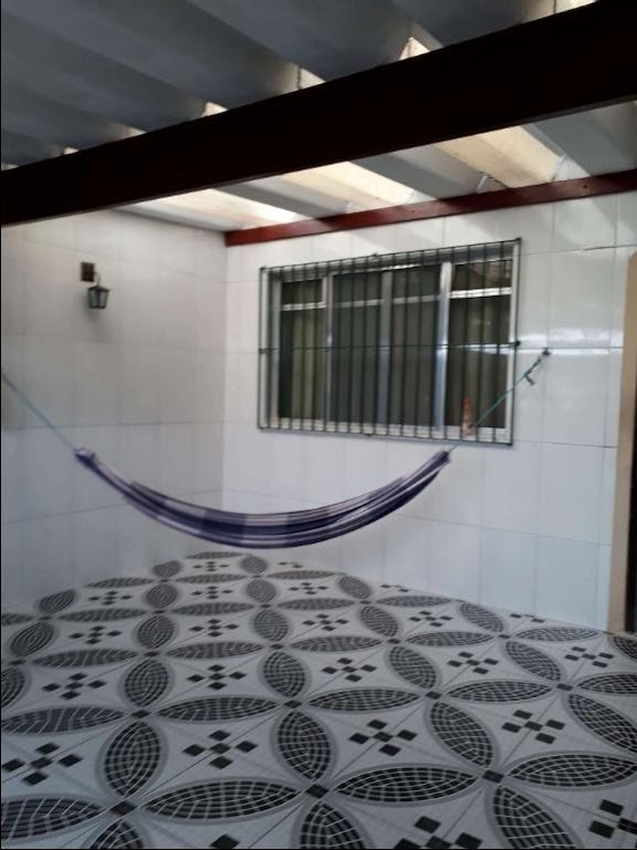 Casa com 1 dormitório à venda, 110 m² por R$ 180.000 - Maracanã - Praia Grande/SP