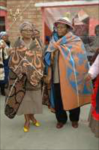 ACCUSER: Nonqaba Mosunkutu at her wedding at Klipsruit in Soweto. Pic. Mabuti Kali. 03/06/07. © Sunday World.