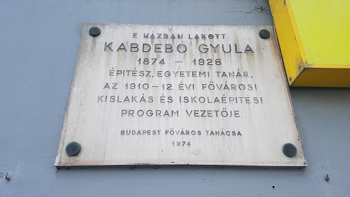Kabdebó Gyula építész emléktáblája 