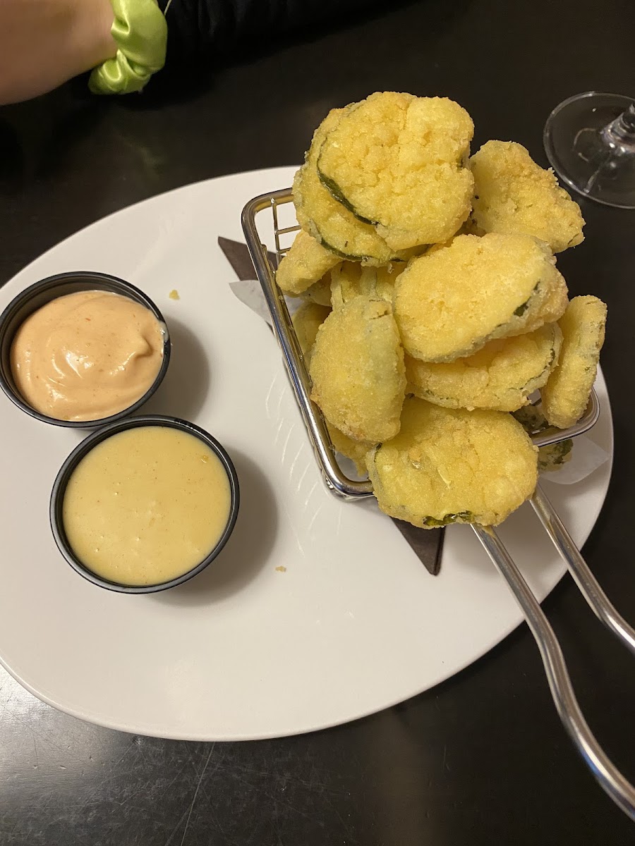 GF pickle chip appetizer with honey mustard and Sriracha aioli