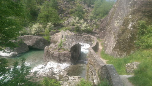 Steinbrücke 