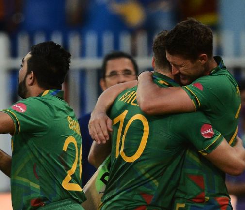Dwaine Pretorius celebrates with Proteas teammates Tabraiz Shamsi and David Miller after SA beat Sri Lanka by four wickets.