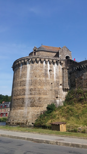 Fougères Château Tour Surienne