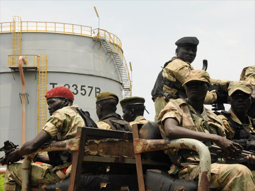 Security forces patrol the Dar Petroleum Operating Company oil production operated in Palogue oil field within Upper Nile State in South Sudan, September 7, 2016. /REUTERS