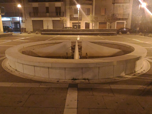 Fontana Piazza Giacomo Matteotti