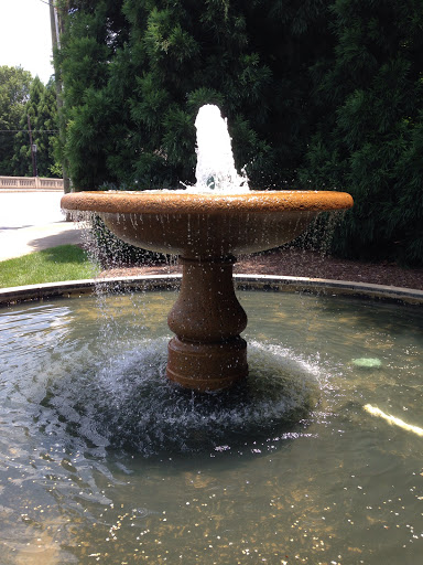 Group of 100 Fountain