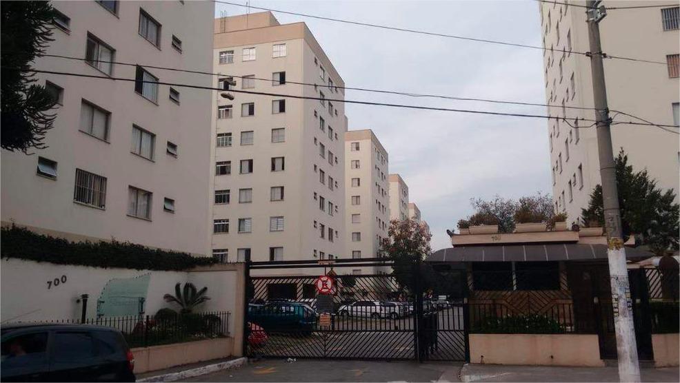 Apartamentos à venda Água Fria