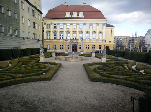 Statue in the gardens of the R