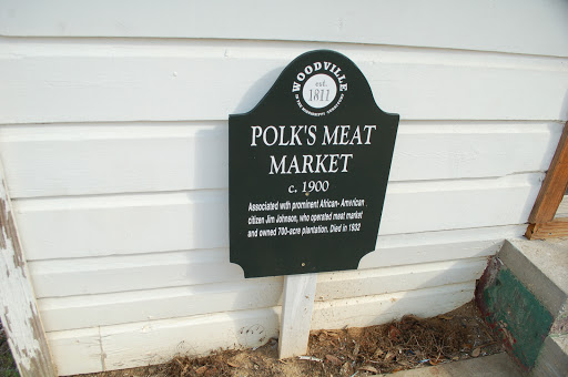    Associated with prominent African-American citizen Jim Johnson, who operated meat market and owned 700-acre plantation. Died in 1932.