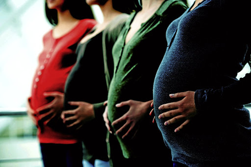 Four sisters were pregnant at the same time last year. / 123rf