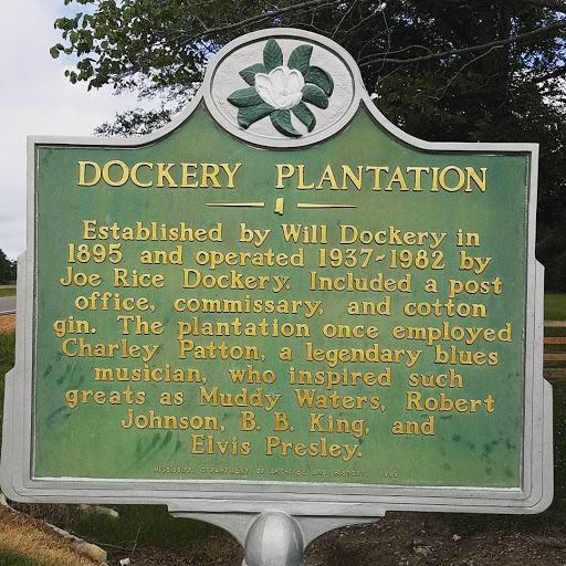 Submitted by @alwaysreadtheplaque