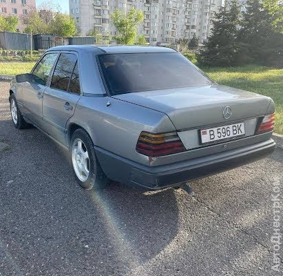 продам авто Mercedes 260 260 (W124) фото 4