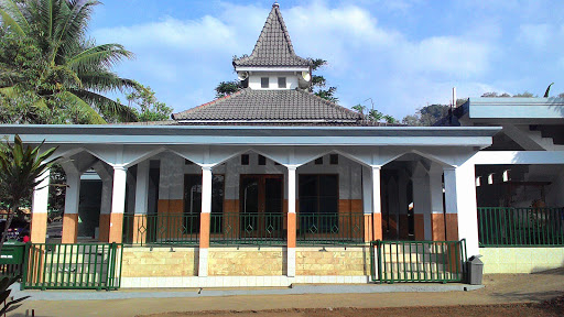Miftahul Huda Mosque