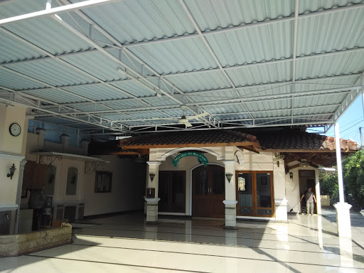 Al Kautsar Mosque
