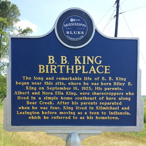 Submitted by @alwaysreadtheplaque.