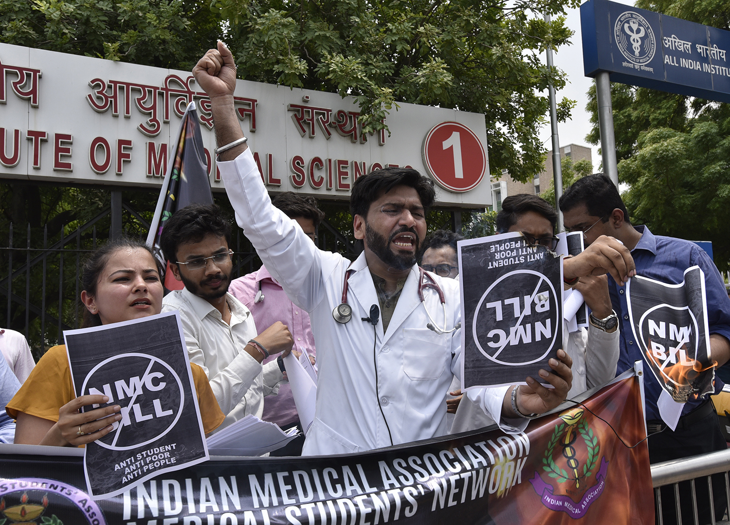 Doctor says AIIMS refused him a job because of his activism for doctors’ welfare