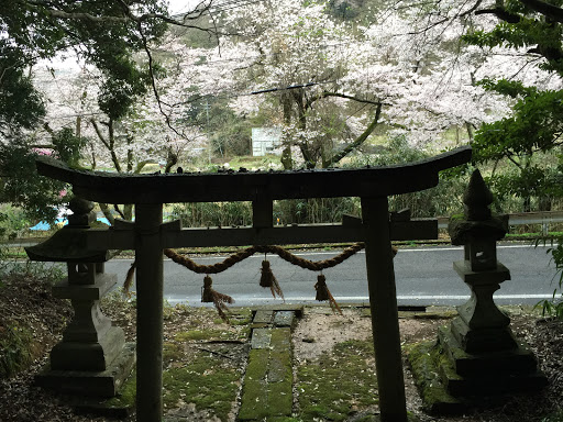 百谷神社鳥居