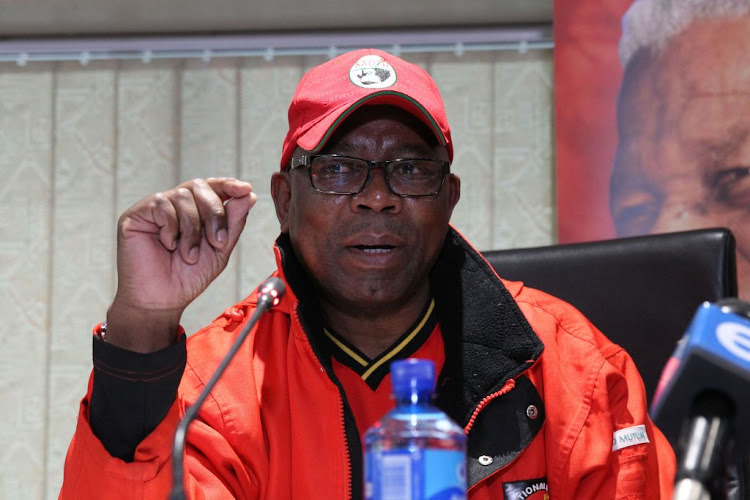 Cosatu general secretary Bheki Ntshalintshali has threatened that Cosatu would pull out from the planned jobs summit provided government does not continue with its plans to cut jobs.