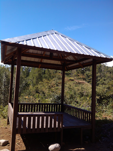 Gazebo Perokok 