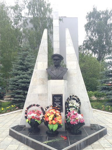 Памятник Косьминову