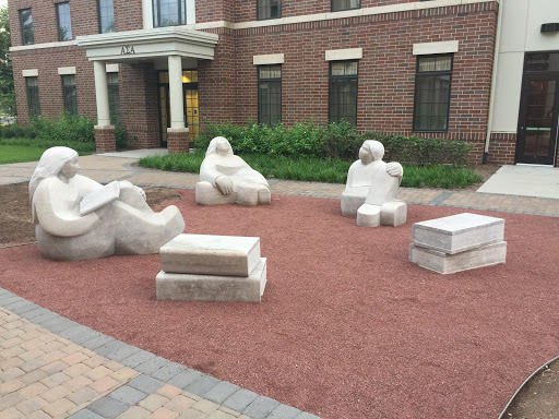 Reading Statues