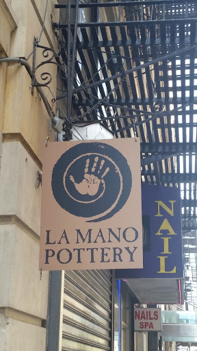 La Mano Pottery