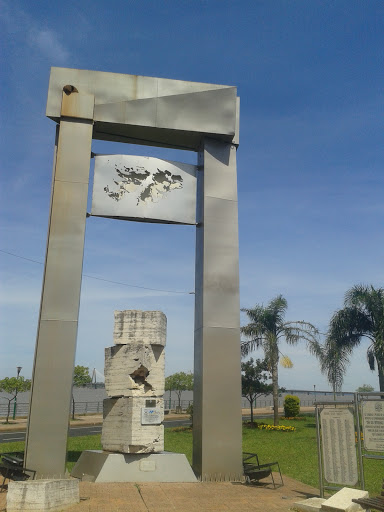 Monumento a los Caídos en Malv