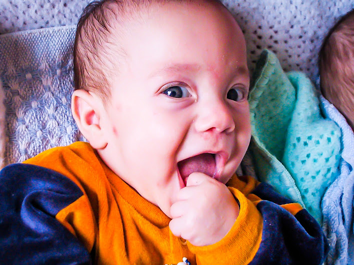 Garoto feliz