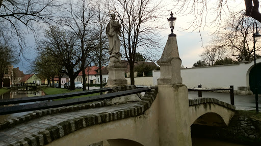 Maria auf der Bogenbrücke