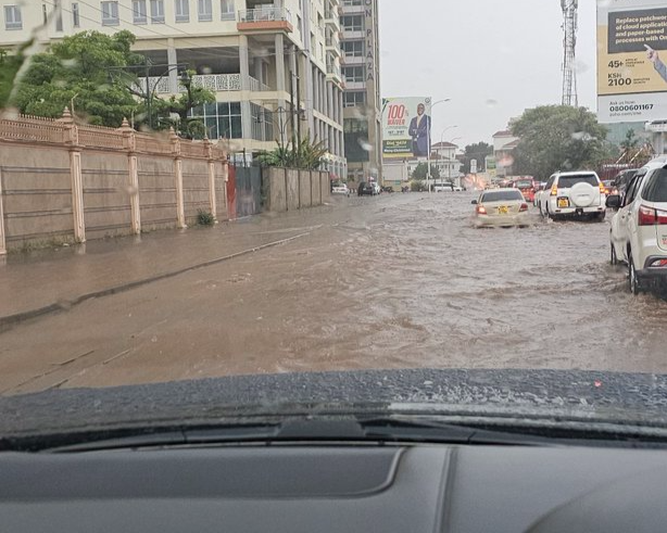 Road flooded with water after heavy rains in Nairobi