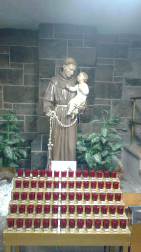 St Anthony Statue