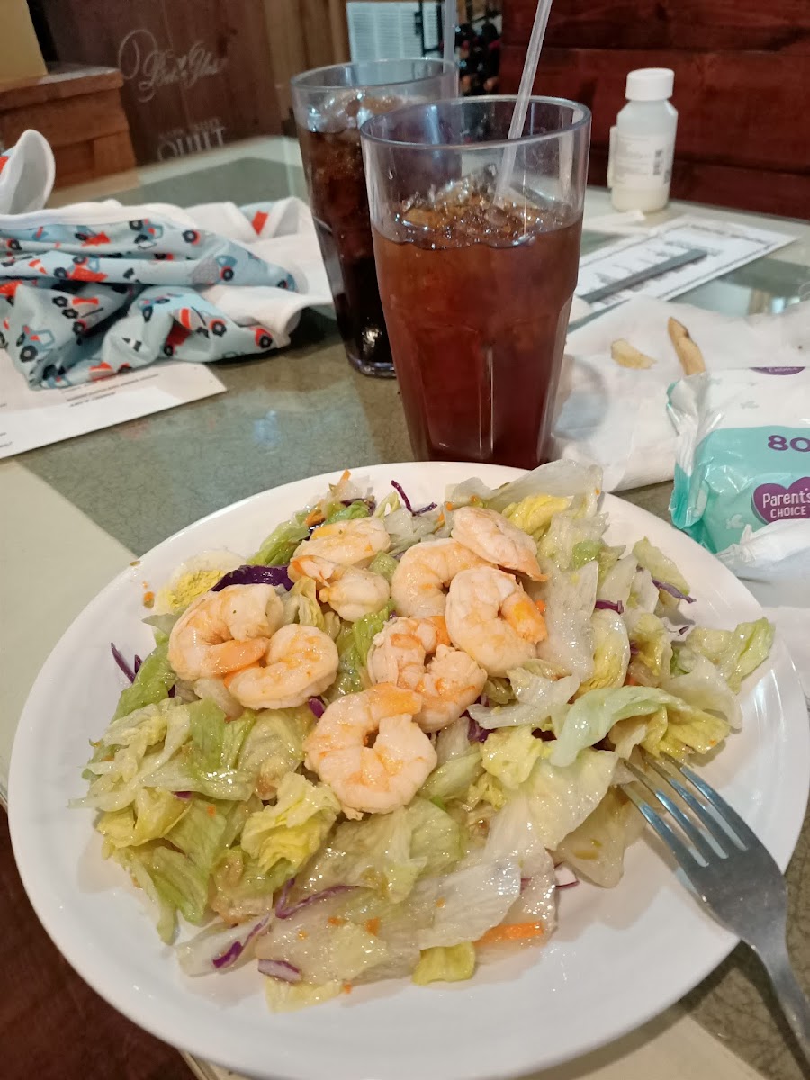 Shrimp salad and iced tea.