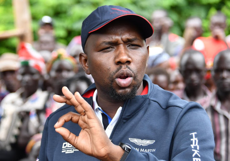 Elgeiyo Marakwet Senator Kipchumba Murkomen addressing the affected residents.