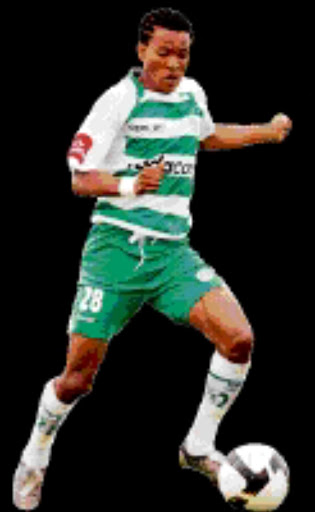 ON THE BALL: On-loan Orlando Pirates winger Tlou Segolela had his contract extended by Bloemfontein Celtic. Tlou Segolela of Celtic ©Pic Sydney Mahlangu / Backpagepix