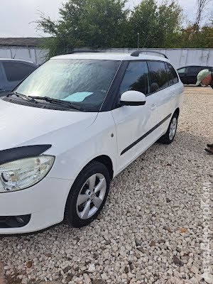 продам авто Skoda Fabia Fabia II фото 3