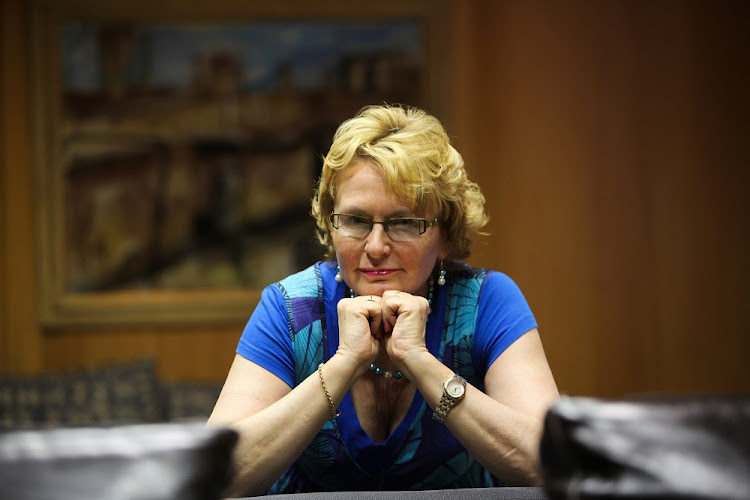 Human Rights Commission 'halted probe' into Zille tweet.