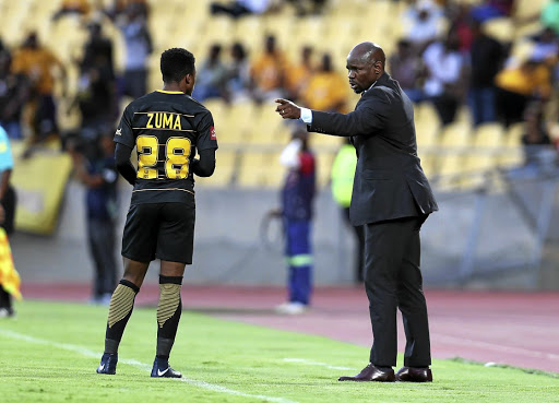 Coach Steve Komphela gives instructions to Dumisani Zuma. Chiefs boss, Bobby Motaung says the coach is bringing together the team culture and Chiefs philosophy. / Muzi Ntombela/BackpagePix
