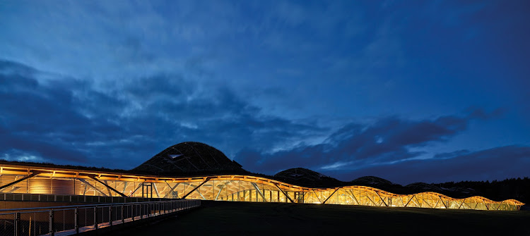 The Macallan roof is a masterpiece: comprising 1,800 single beams, 2,500 different roof elements, and 380,000 individual components