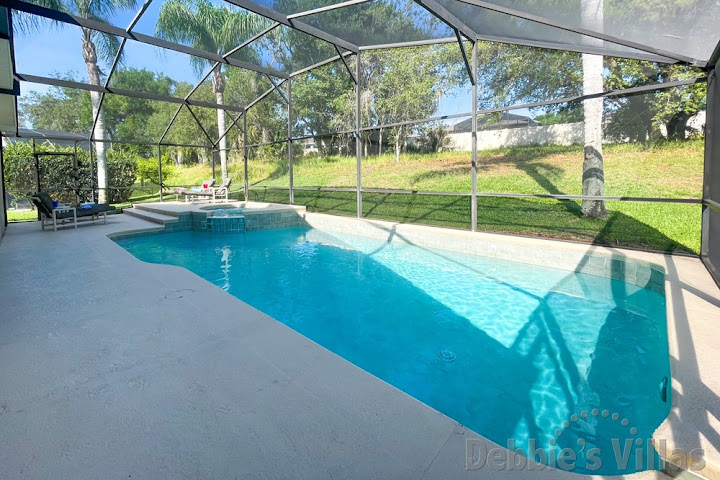 Peaceful, secluded private pool and spa at this Kissimmee vacation villa