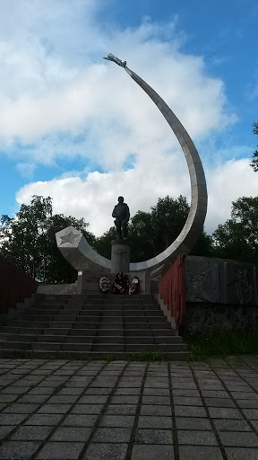 Памятник авиаторам, погибшим в море в годы Великой Отечественной войны