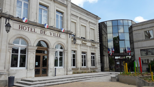 Mairie De Cosne Cours Sur Loire
