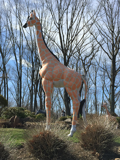 Giraffe Statue