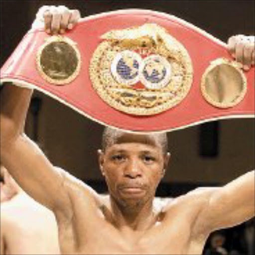 STILL CHAMPION: IBF junior lightweight champion Mzonke Fana. Pic. Lucky Nxumalo. 02/08/2007. © Sowetan.