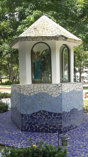Monumento a la Virgen Maria
