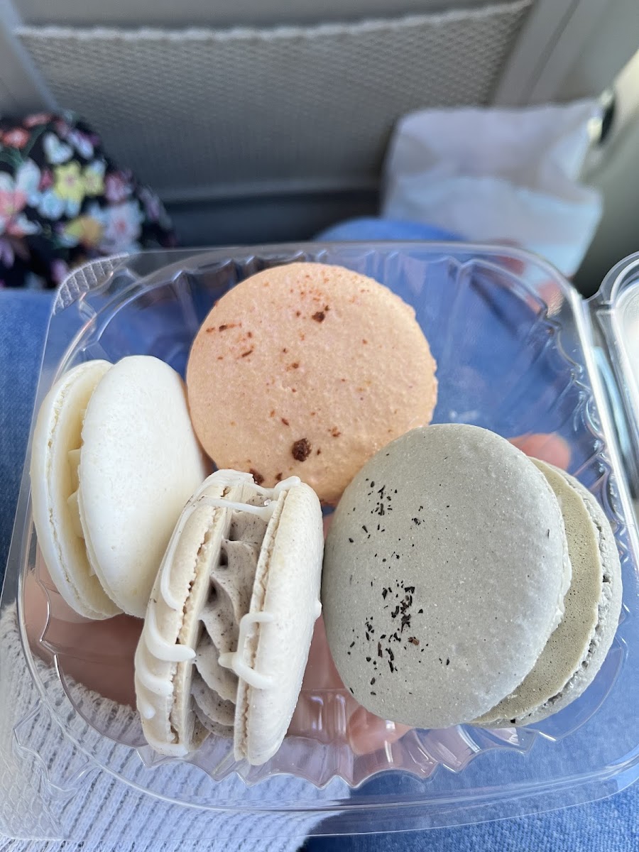 Vanilla, strawberry, Oreo and earl grey macaroons