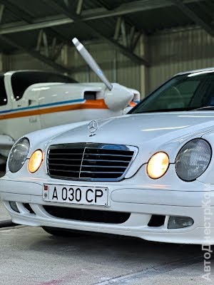 продам авто Mercedes E 220 E-klasse (W210) фото 2