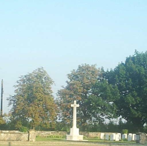 Monument Eroi