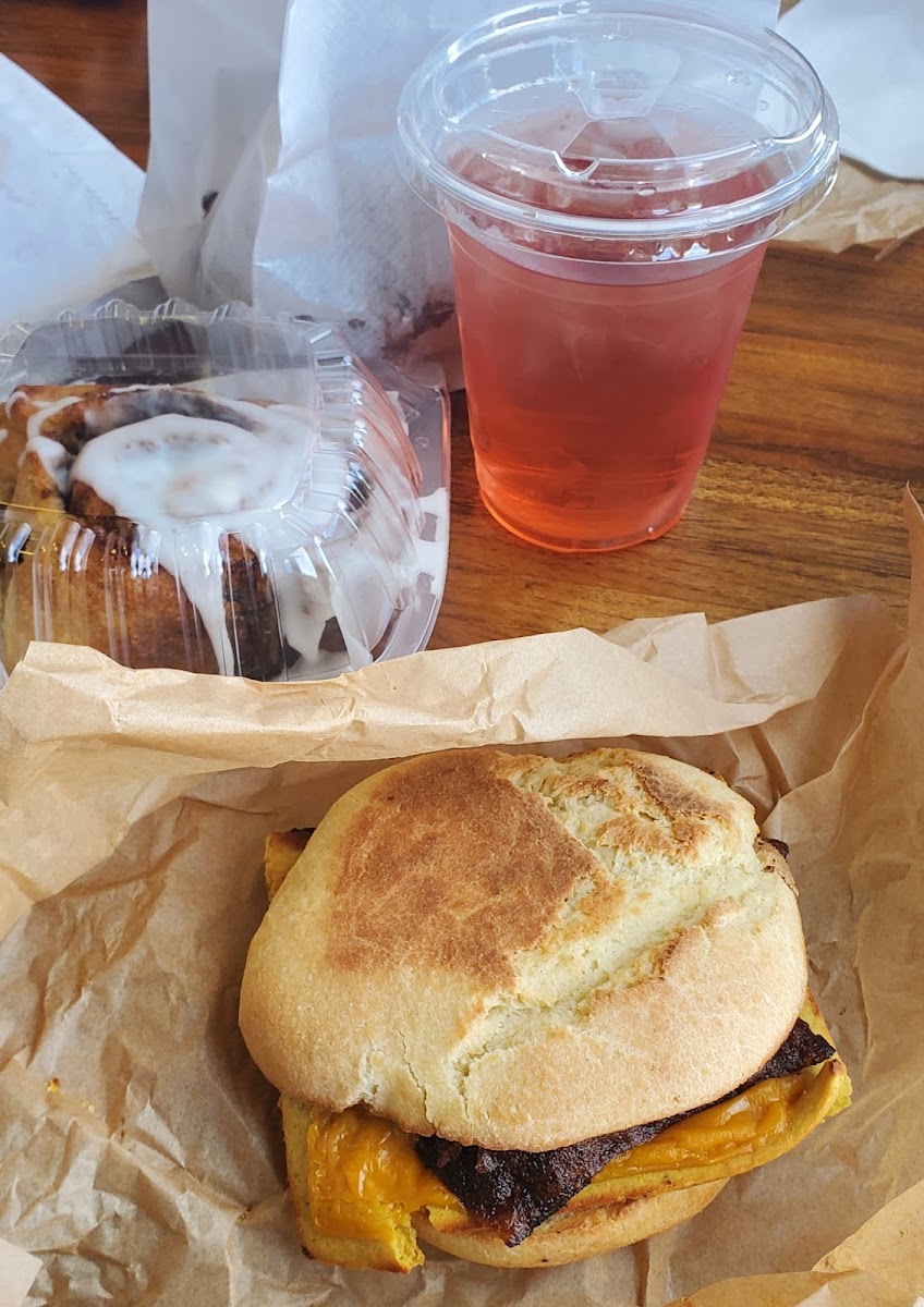 iced tea, cinnamon roll, vegan eclipse sandwich