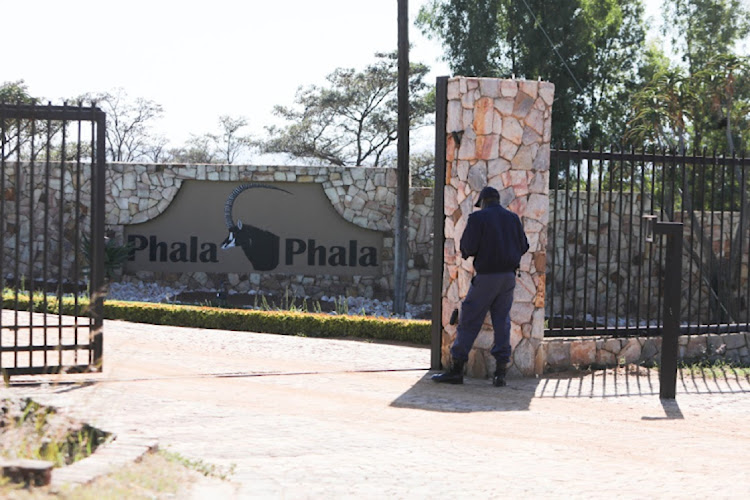 ANC spokesperson Pule Mabe has slammed the DA for roping in the FBI to investigate the millions stolen at Phala Phala.